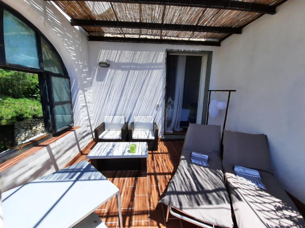 Le Terre Del Drago Apartment Bergeggi Exterior photo